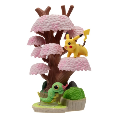 PRE-ORDER: Pokémon Environment Комплект Фигурки - Spring Forest & Caterpie & Pikachu