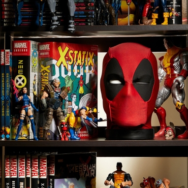 Marvel Legends Premium Интерактивна Deadpool Глава