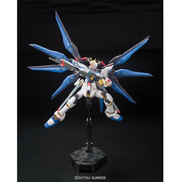 (RG) Gundam Model Kit - ZGMF-X20A Strike Freedom Gundam 1/144