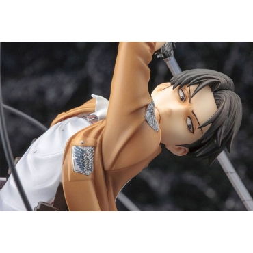 Attack on Titan ARTFX J Колекционерска Фигурка - Levi