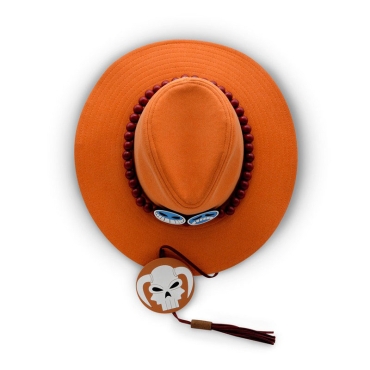 Шапка на Портгас Д. Ейс изложена