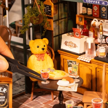 Robotime DIY Модел за Сглобяване - Tipsy Restaurant