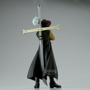One Piece The Grandline Series Dracule Mihawk figure 17cm