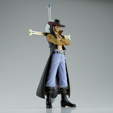One Piece The Grandline Series Dracule Mihawk figure 17cm