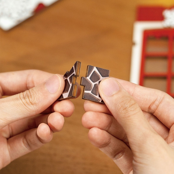 Robotime DIY Модел за Сглобяване - Christmas Indoor Scene