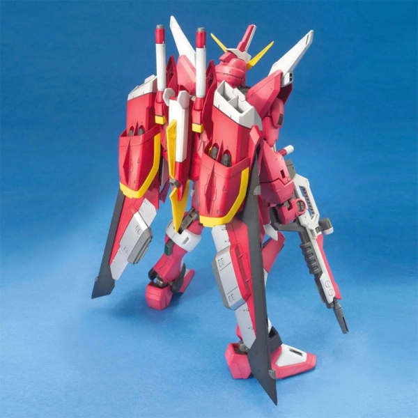 (MG) Gundam Model Kit Модел за Сглобяване - Infinite Justice Gundam 1/100