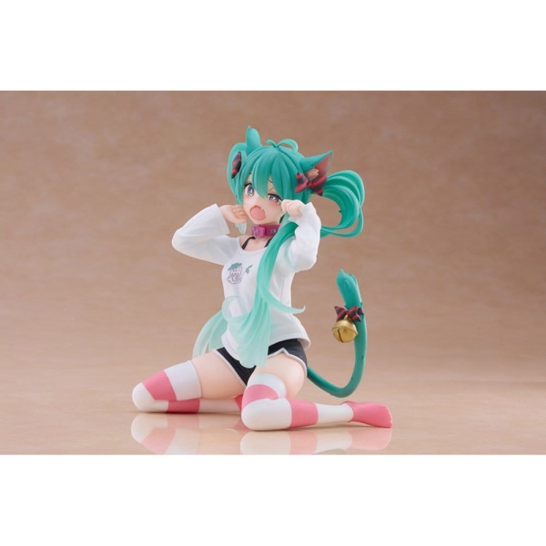 Hatsune Miku Колекционерска Фигурка - Desktop Cute Figure Hatsune Miku Cat Ear T-Shirt Ver. 