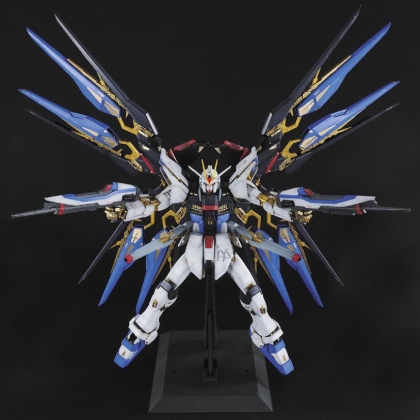 (PG) Gundam Model Kit - Gundam Strike Freedom 1/60