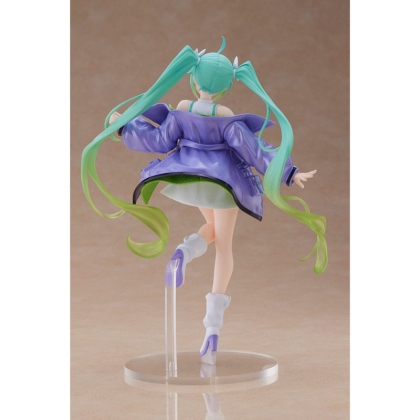 Hatsune Miku PVC Statue -  Fashion Figure Sporty 18 cm