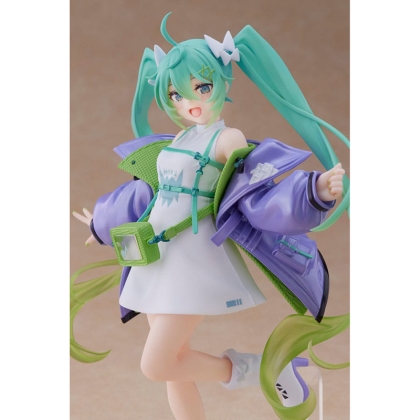 Hatsune Miku Колекционерска Фигурка -  Fashion Figure Sporty