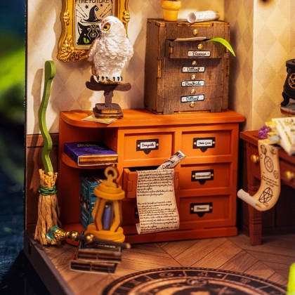 Robotime DIY Модел за Сглобяване - The Magic Study