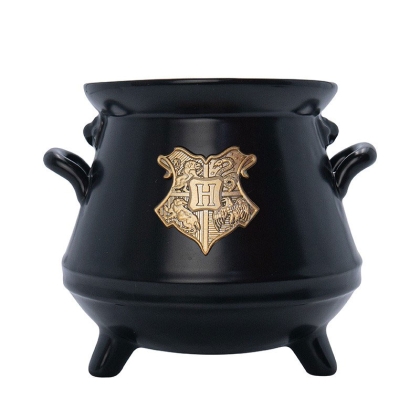 3D Harry Potter mug with Hogwarts crest close-up