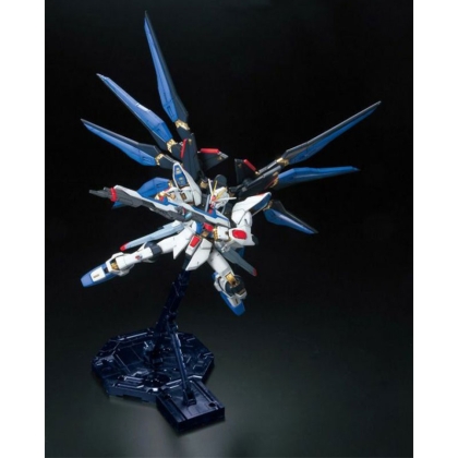 (MG) Gundam Model Kit Модел за Сглобяване - Strike Freedom Gundam Full Burst Mode 1/100