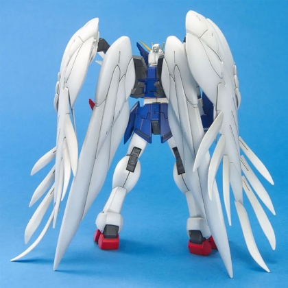 (MG) Gundam Model Kit Модел за Сглобяване - W Gundam Zero Custom 1/100
