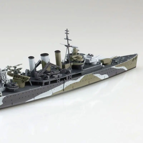 Model Kit Модел за Сглобяване - Royal Navy Heavy Cruiser Kent 1/700