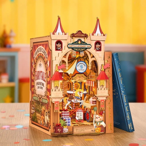 Robotime DIY Модел за Сглобяване - Fairytale Amusement Park
