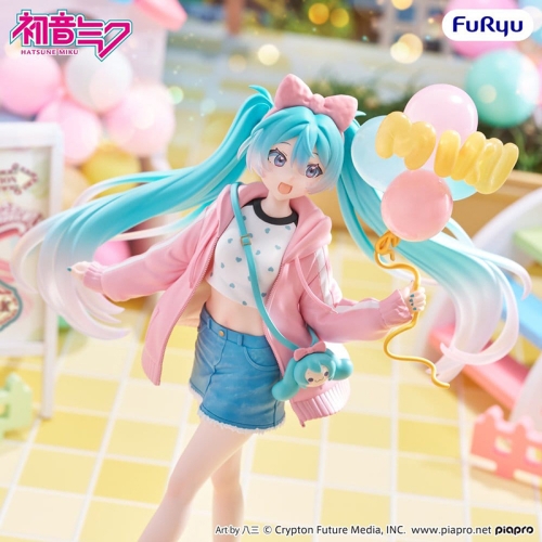 PRE-ORDER: Hatsune Miku Muchute PVC Figure - Theme Park Date Version 19 cm